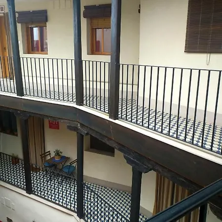 La Soledad, Junto Al Alcazar *