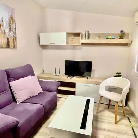 La Soledad, Junto Al Alcazar